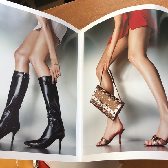 Louis Vuitton Collection Autumn 2003-2004 catalog - Picture 5 of 11